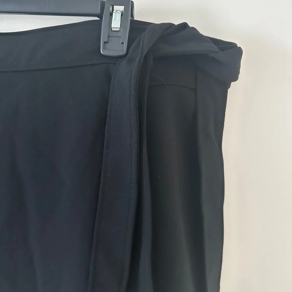 Black Wrap Skort size Xl - Picture 3 of 4